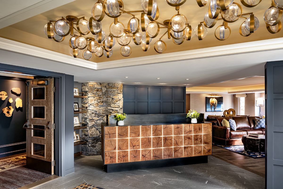 Fairmont Chateau Whistler Gold Floor - gold concierge and check in desk
